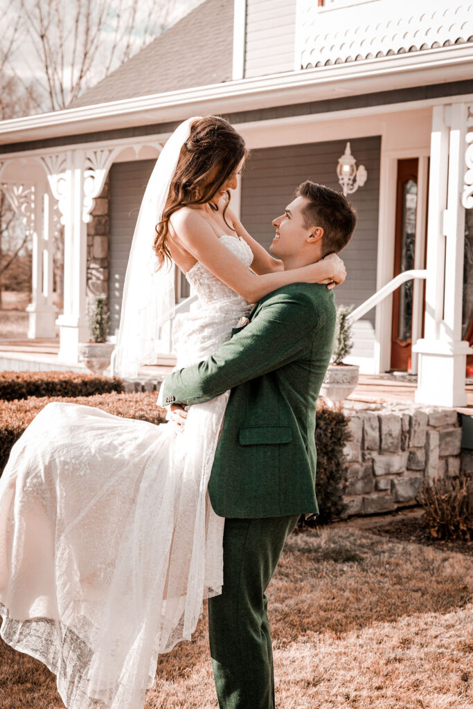 Idaho Wedding, timeless wedding, forest green and burnt orange wedding, Idaho wedding photographer