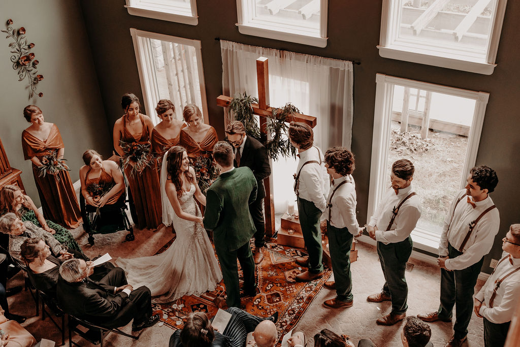 Idaho Wedding, timeless wedding, forest green and burnt orange wedding, Idaho wedding photographer