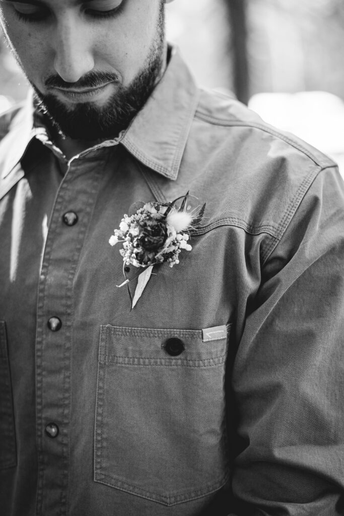 groom waiting for bride photography