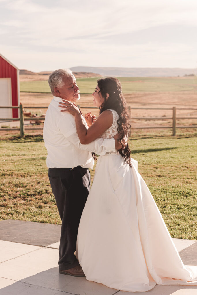 daddy-daughter first dance photography, idaho wedding photographer