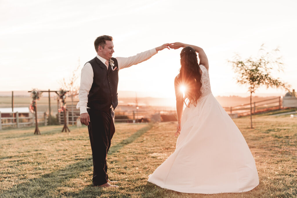 golden hour wedding portraits northern idaho