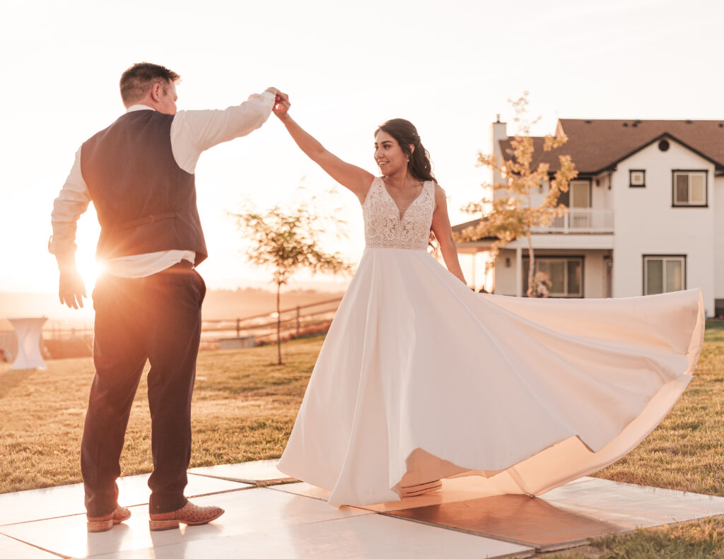 golden hour wedding portraits northern idaho