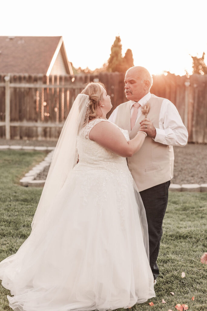 Idaho wedding photography, father daughter dance photography